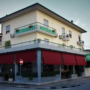 https://hotel-rizzi.hotelinveneto.com